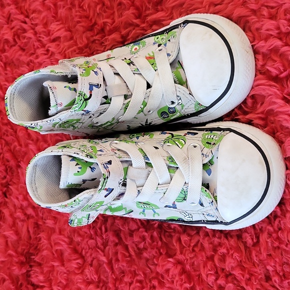 Kids High-Top Sneakers with Fun Print - Picture 2 of 7